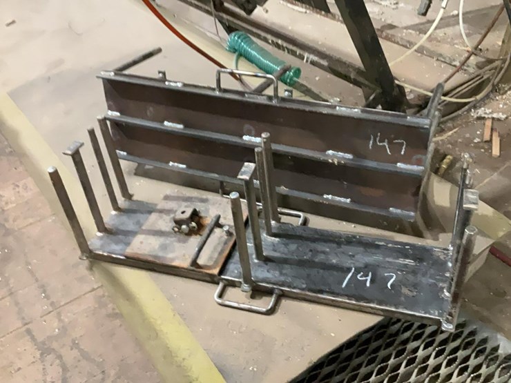 #147-•-quick-pneumatic-clamp-carrier-image-18