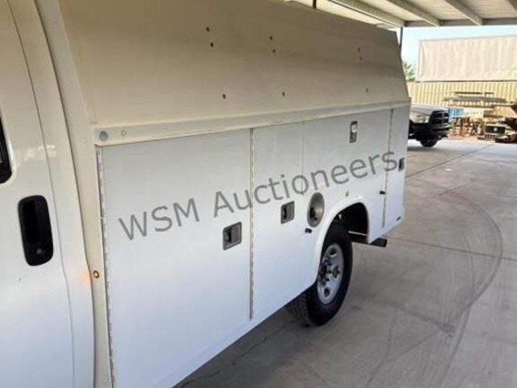 2013-chevrolet-express-3500-image-5