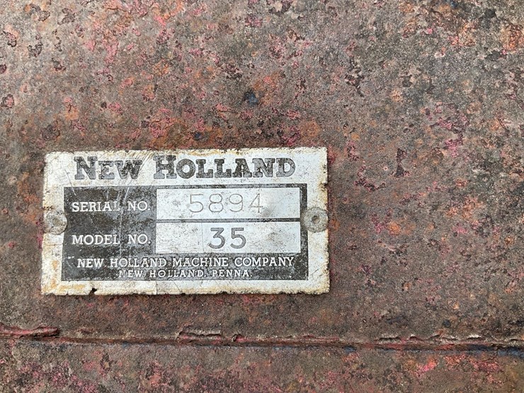 new-holland-35-image-9