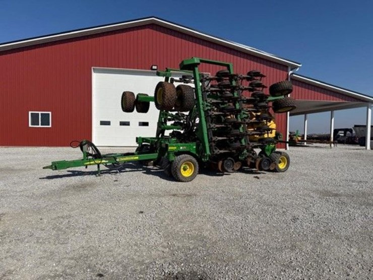 2010-john-deere-1990-image-1