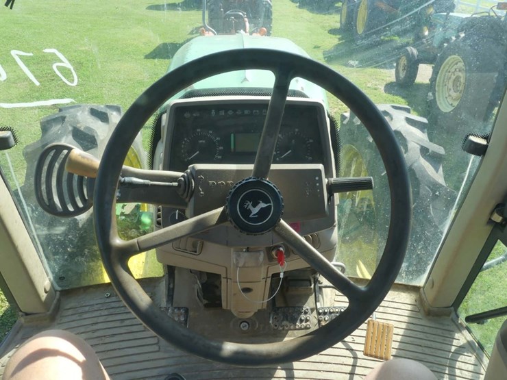 2011-john-deere-6230-image-13
