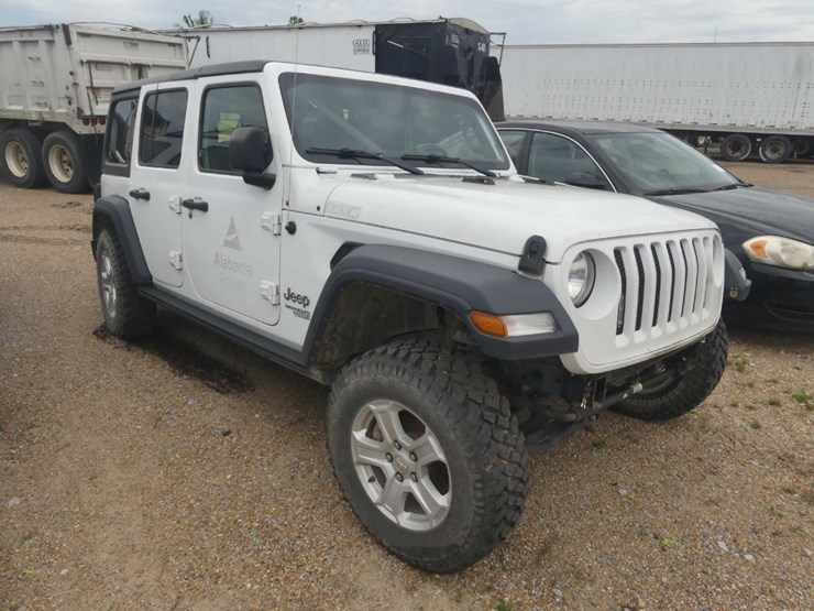2020-jeep-wrangler-image-2
