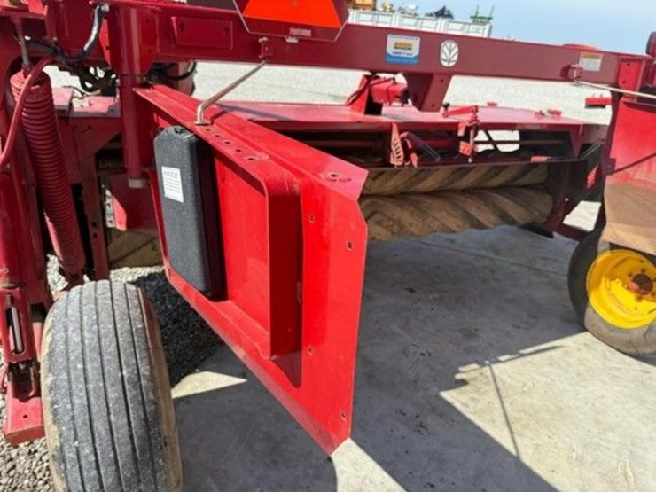 2015-new-holland-7230-discbine-image-13