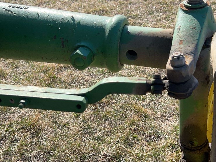 john-deere-720-image-23