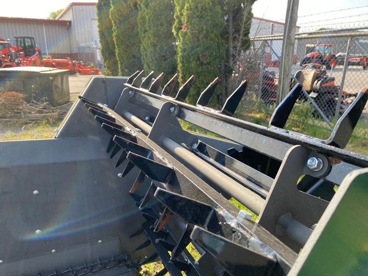 lancaster-elite-100-manure-spreader---like-new-image-19