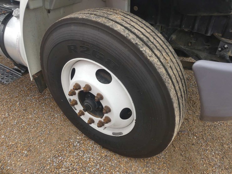 2012-international-durastar-4300-image-9