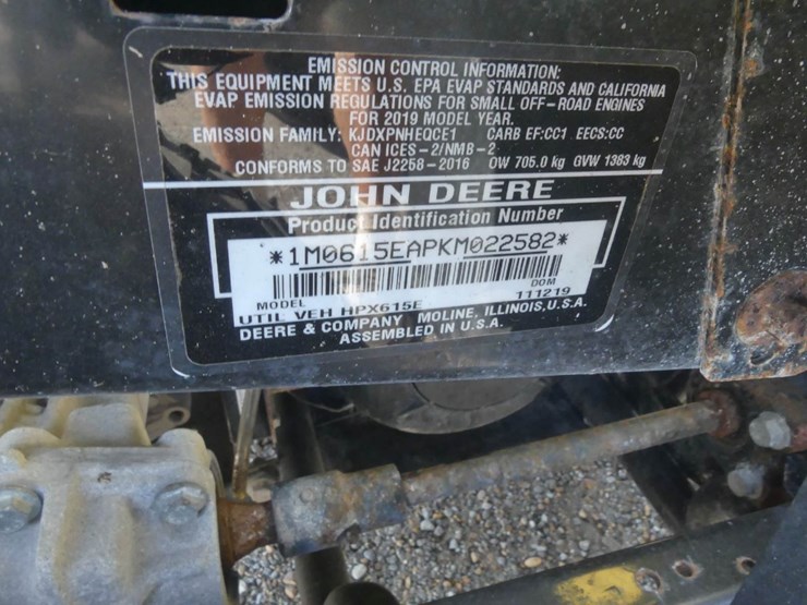 john-deere-gator-image-7