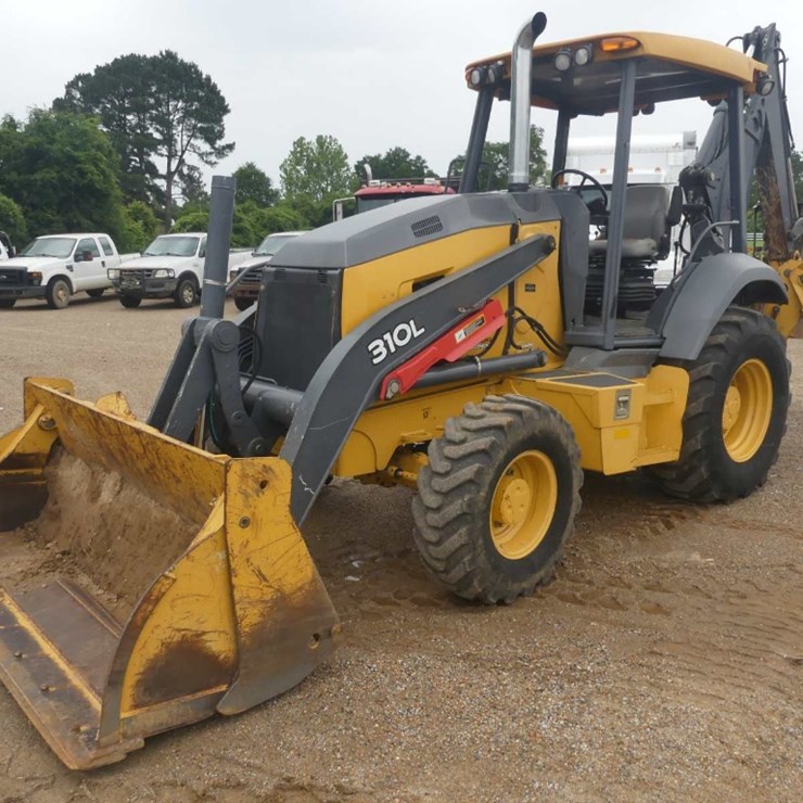 2019 DEERE 310L