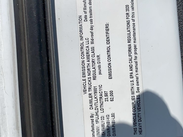 2019-freightliner-cascadia-day-cab-image-55