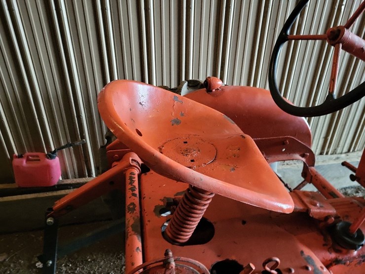 allis-chalmers-ca-tractor-image-22
