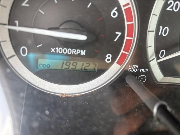 2004-toyota-sienna-image-20