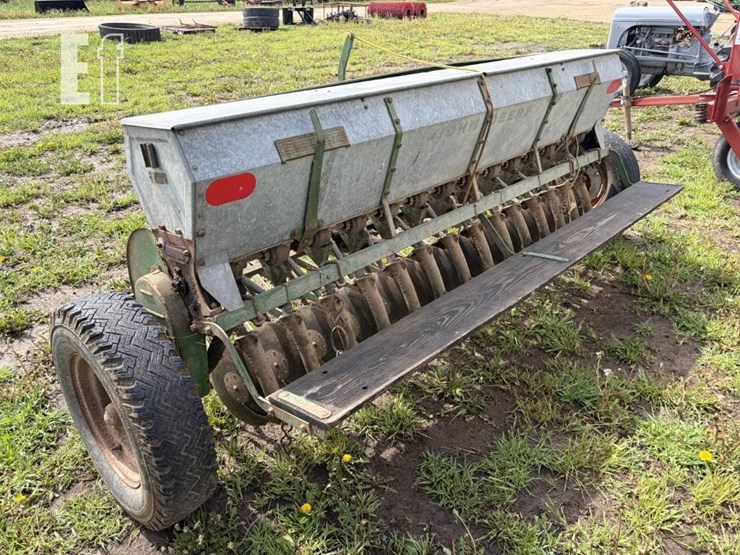 john-deere-692-image-2