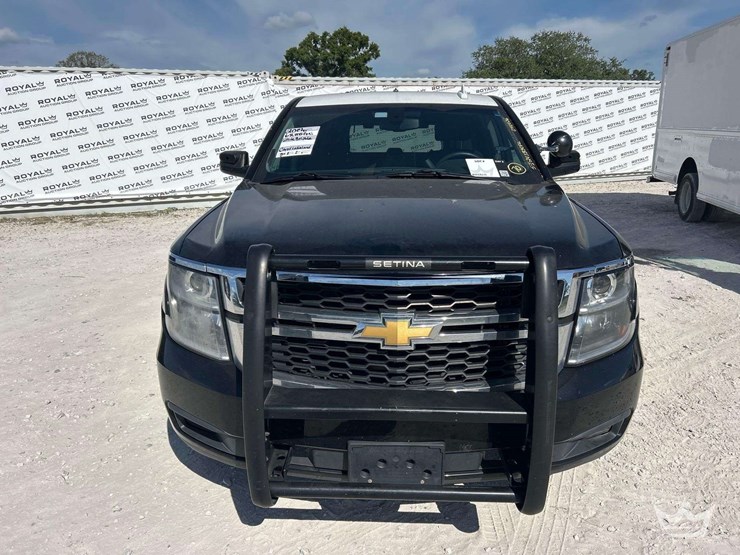 2019-chevrolet-tahoe-image-21