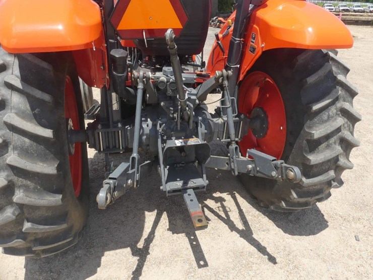 2020-kubota-m5660su-image-4
