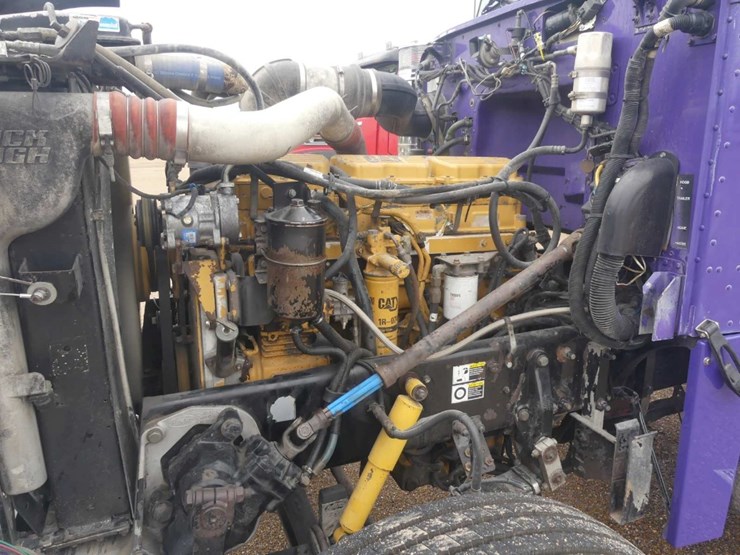 2000-peterbilt-379-image-10