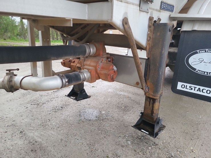 2012-brenner-8820-gallon-aluminum-tandem-axle-semi-tanker-trailer-image-13