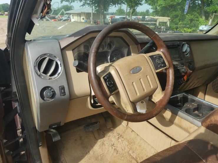 2011-ford-f250-image-10