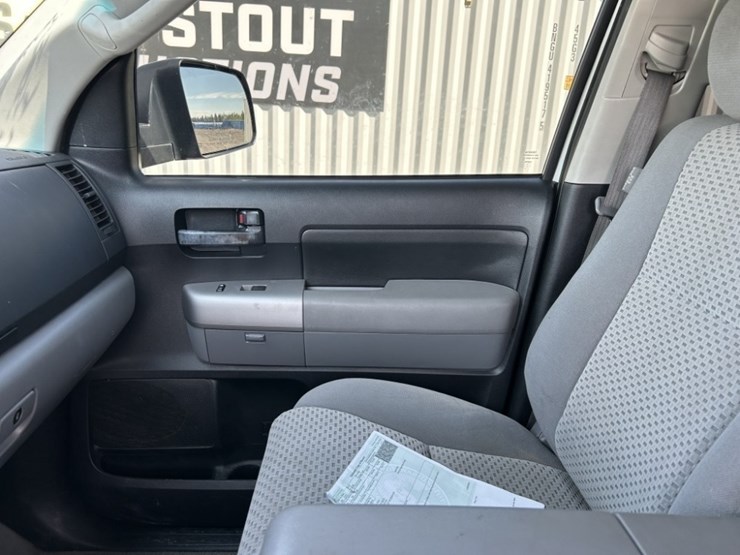 2007-toyota-tundra-sr5-image-16