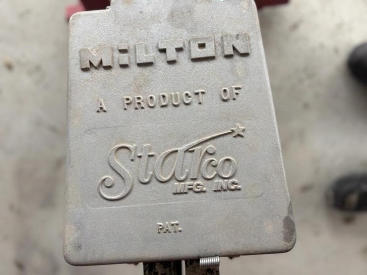 l3---milton-single-row-planter-image-5