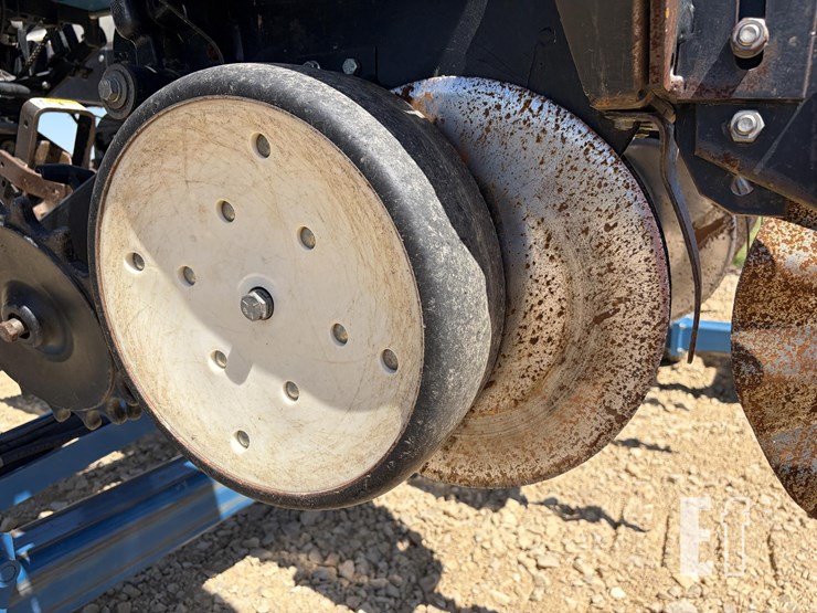 2002-kinze-3600-image-6