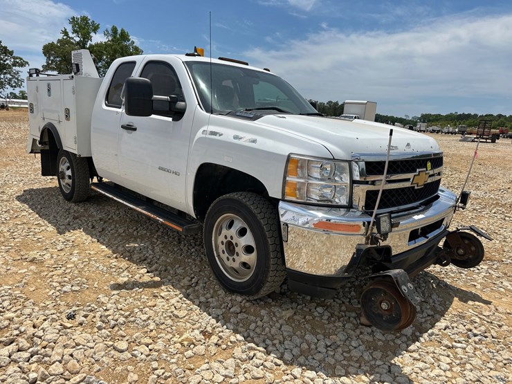 2012-chevrolet-silverado-2500-image-5