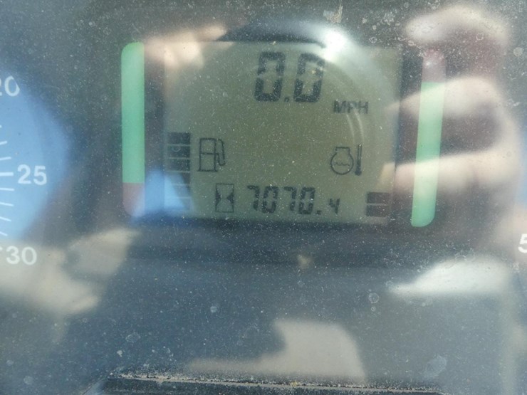 2011-john-deere-6230-image-14
