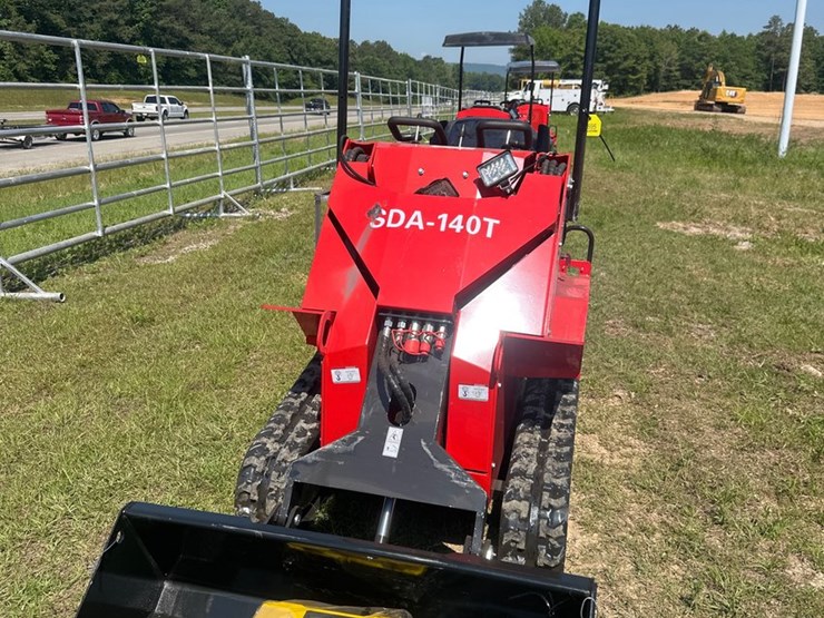 #20695-•-new-agt-sda-140t-mini-skid-steer-image-2