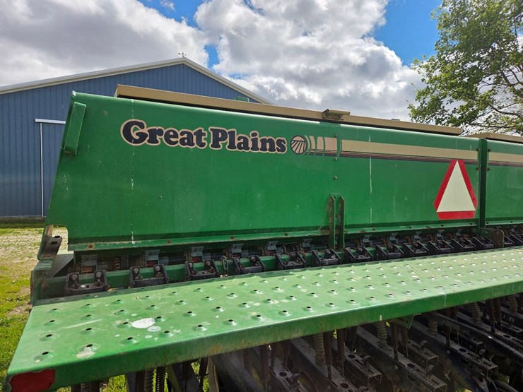 great-plains-solid-stand-1500-image-32
