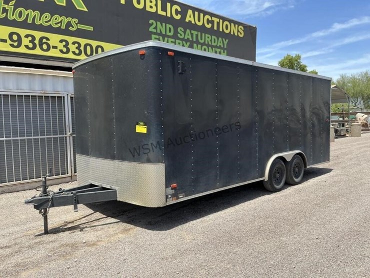2013-lgs-85x20-enclosed-trailer-image-2