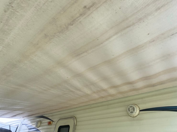 2012-keystone-springdale-rv-image-65
