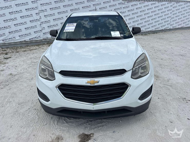 2017-chevrolet-equinox-image-22