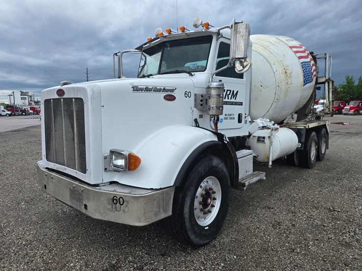2009-peterbilt-365-image-2
