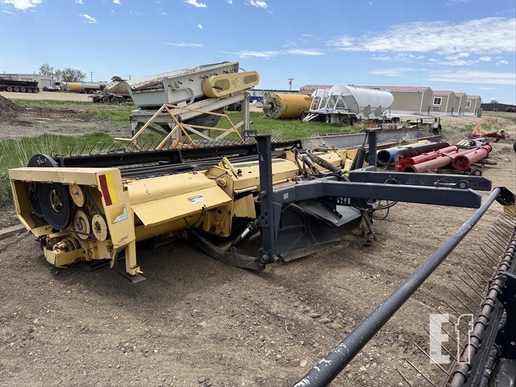 new-holland-2326-image-13