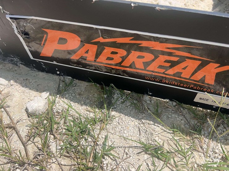 2026-pabreak-dual-prong-hay-bale-spear-skid-steer-attachment-image-3