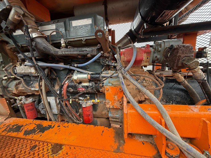 2006-taylor-c500-dd-104'-250k-5-axle-well-service-workover-rig-image-23