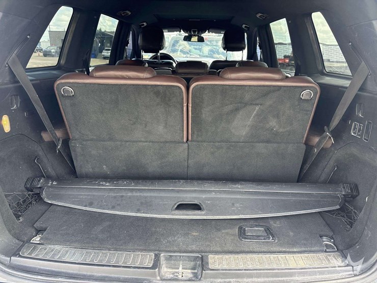 2014-mercedes-benz-gl450-image-21