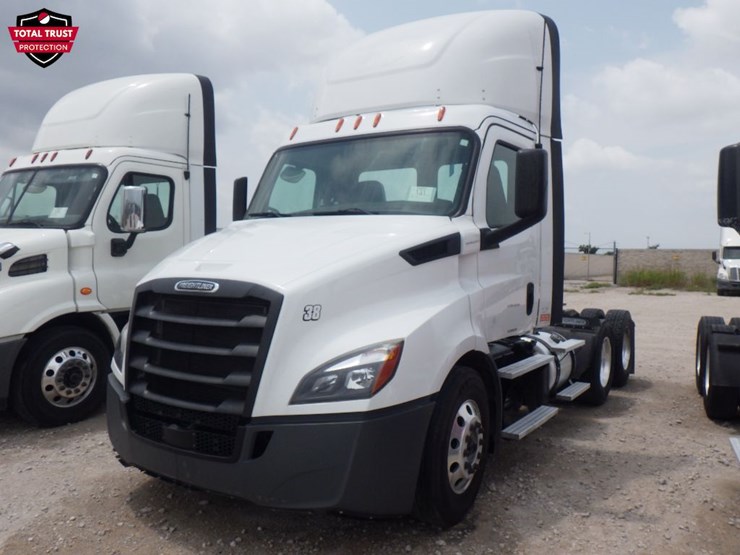 2019-freightliner-cascadia-116-image-1
