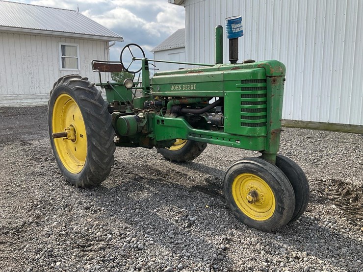 john-deere-b-image-6