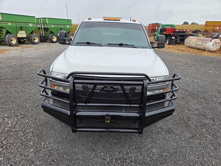 2001-chevrolet-3500-image-50