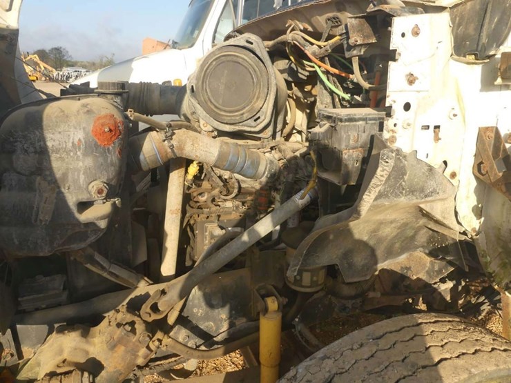 2005-ford-f750-image-8