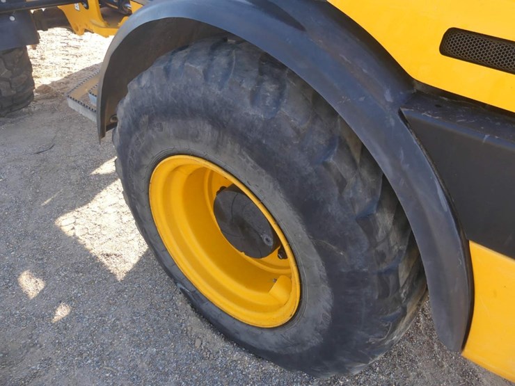 2023-jcb-407-image-5