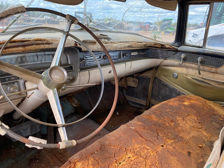 #109-•-1956-cadillac-de-ville-sedan-(title-in-delay)-(nitke-yard-mosinee,-wi)-image-47