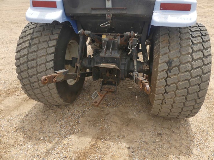 new-holland-tc45da-image-4