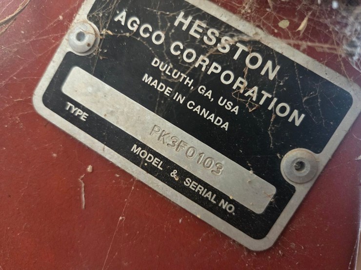 hesston-7500-image-37