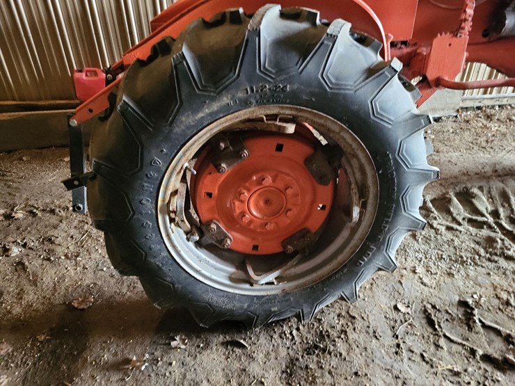 allis-chalmers-ca-tractor-image-21