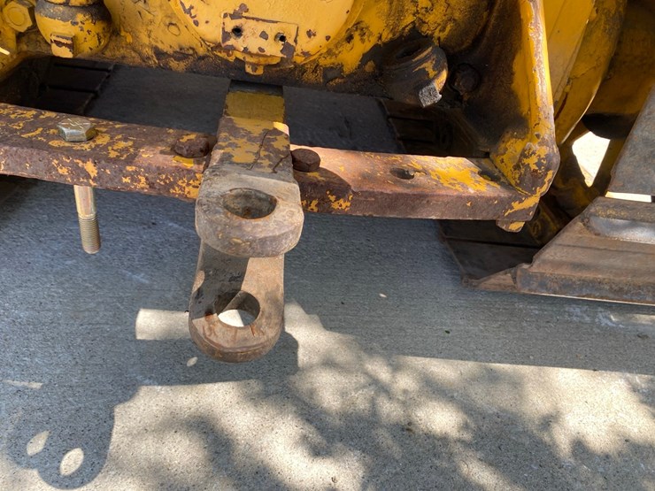 caterpillar-d4-image-42