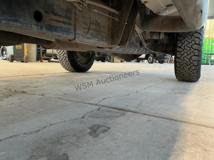 2016-chevrolet-silverado-3500hd-image-28