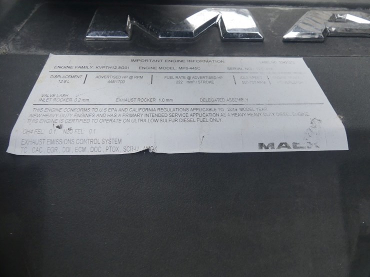 2020-mack-granite-64ft-image-13