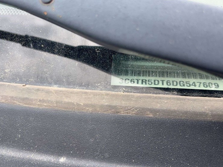 2013-dodge-2500-image-19