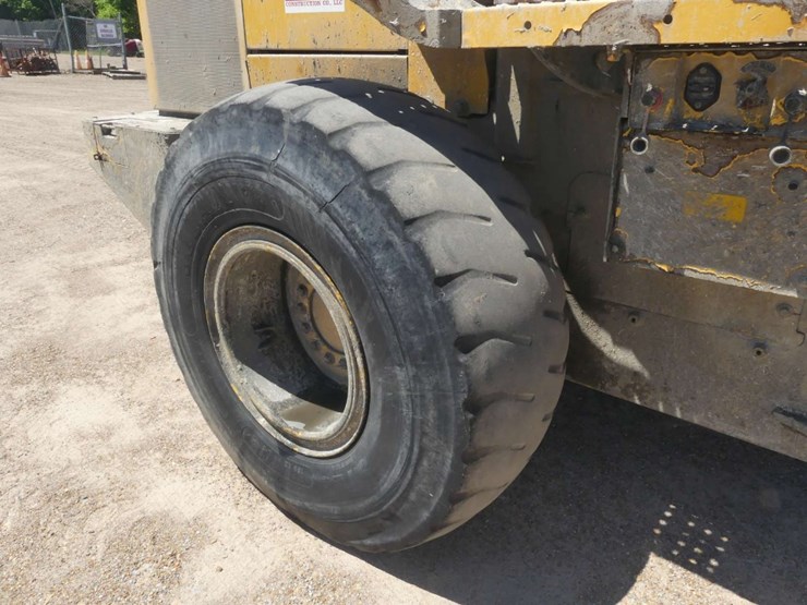 deere-524k-image-12
